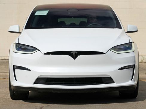 Used 2023 Tesla Model X AWD/4WD image 7