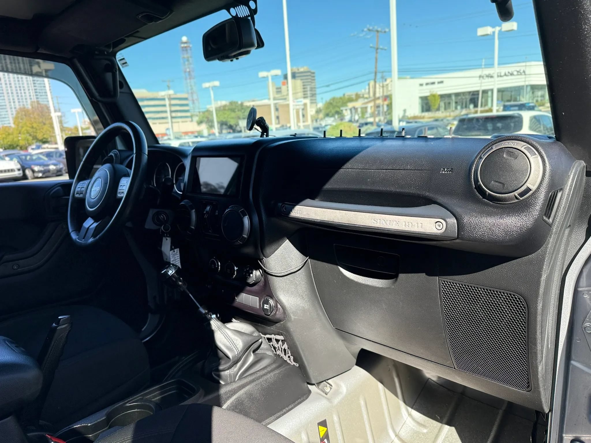 Used 2015 Jeep Wrangler Unlimited Sport AWD/4WD image 27