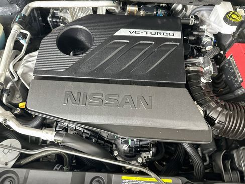 Used 2025 Nissan Rogue SV FWD image 34
