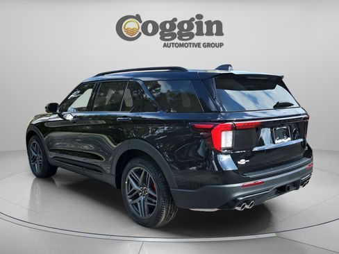 New 2026 Ford Explorer ST w/ Sun And Sound Package image 3