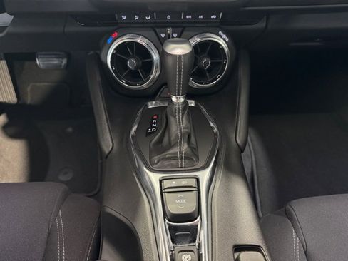 Used 2020 Chevrolet Camaro LT image 14
