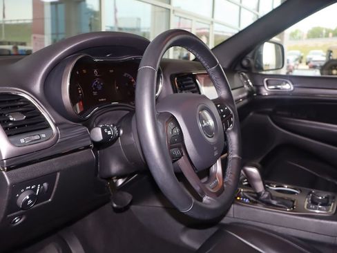 Used 2019 Jeep Grand Cherokee Limited X AWD/4WD image 17