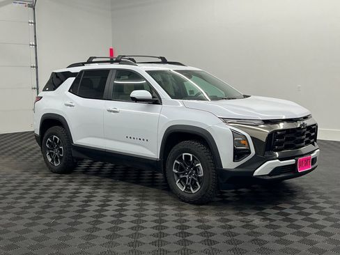 Used 2026 Chevrolet Equinox ACTIV w/ Convenience Package III image 6