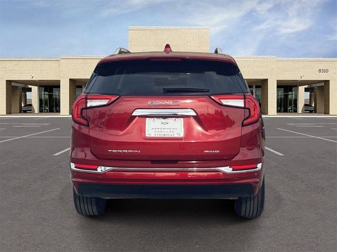 Used 2023 GMC Terrain Denali image 6