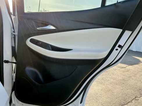 Used 2024 Buick Encore GX Avenir image 30