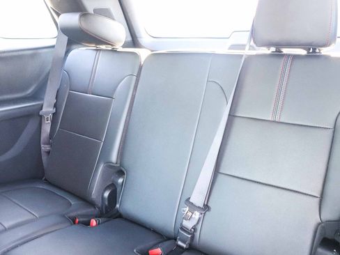 Used 2023 Chevrolet Traverse RS w/ LPO, Cargo Package image 20