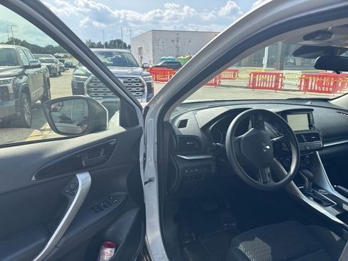 Used 2023 Mitsubishi Eclipse Cross ES AWD/4WD image 18