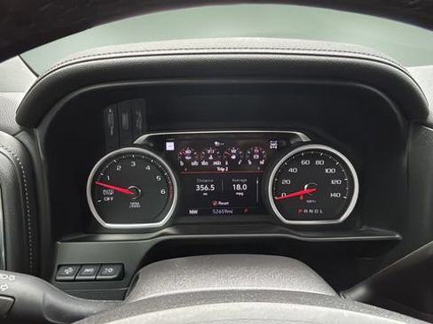 Used 2020 Chevrolet Silverado 1500 LTZ w/ LTZ Premium Package AWD/4WD image 15
