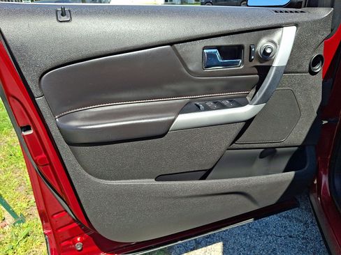 Used 2013 Ford Edge Limited AWD/4WD image 13