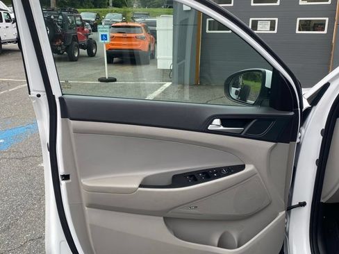 Used 2020 Hyundai Tucson Sport w/ Cargo Package AWD/4WD image 13