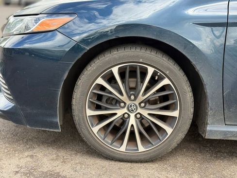 Used 2019 Toyota Camry SE image 9