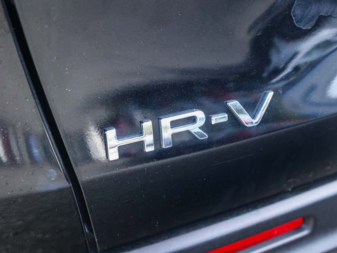 Certified 2023 Honda HR-V Sport image 9