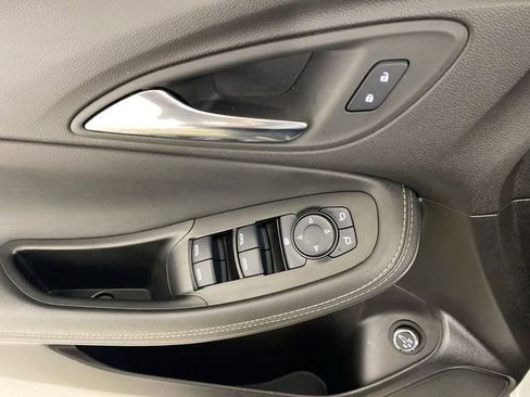 Used 2023 Buick Encore GX Select w/ Sport Touring Package image 26