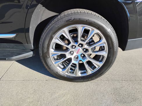 Used 2025 GMC Yukon Denali image 24