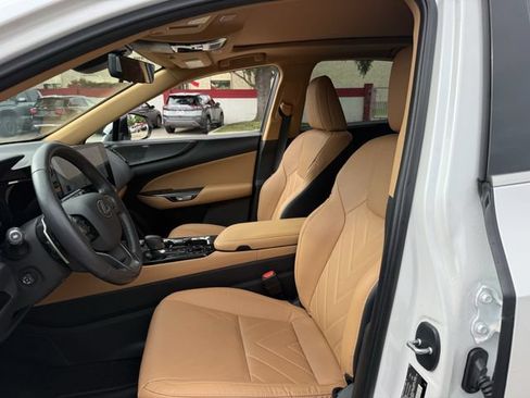 Used 2025 Lexus NX 350h AWD w/ Rear Seat Package image 28