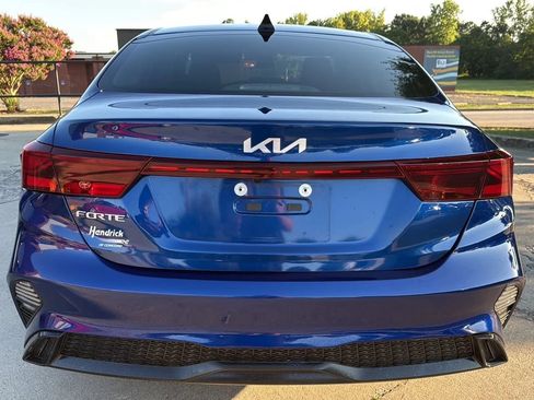Used 2024 Kia Forte LXS w/ LXS Technology Package FWD image 4