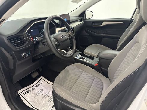 Used 2022 Ford Escape SE FWD image 12