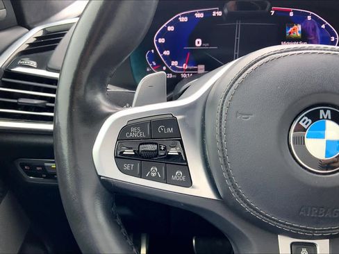 Used 2019 BMW X7 xDrive50i w/ M Sport Package AWD/4WD image 23