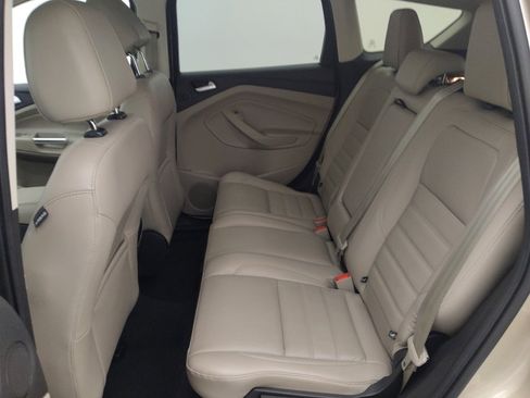 Used 2017 Ford Escape Titanium image 18