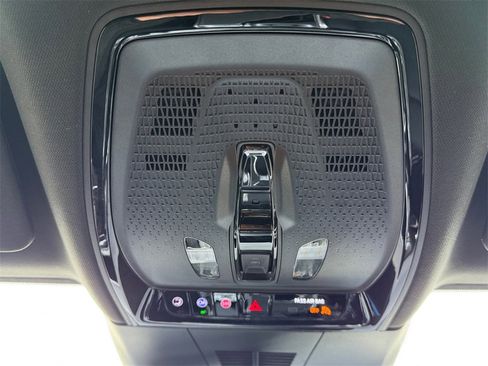 Used 2024 Cadillac Lyriq Luxury image 21