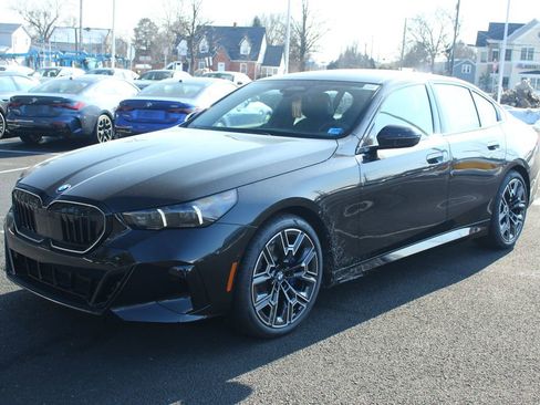New 2026 BMW 530i xDrive w/ Executive Package AWD/4WD image 4