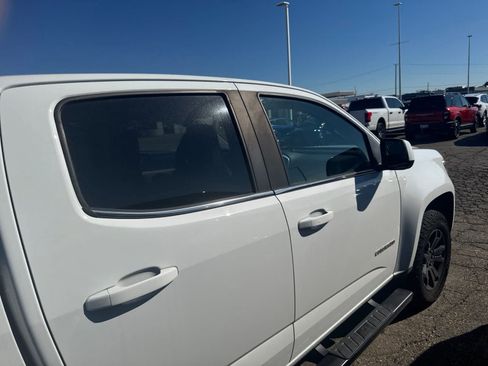 Used 2020 Chevrolet Colorado LT AWD/4WD image 10