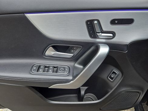 Used 2019 Mercedes-Benz A 220 4MATIC image 12
