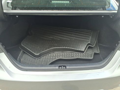 Used 2023 Toyota Camry XSE FWD image 10