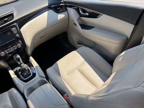 Used 2019 Nissan Rogue Sport SL w/ Premium Package AWD/4WD image 17