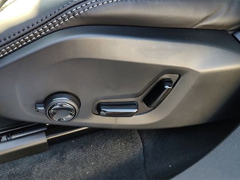 New 2026 Volvo XC90 B6 Ultra image 11