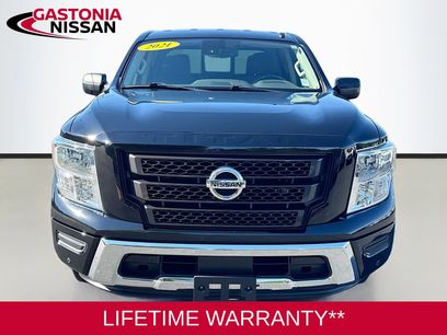 Used 2021 Nissan Titan SV w/ SV Convenience Package