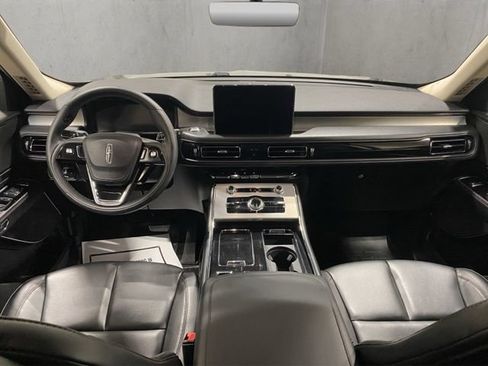 Certified 2023 Lincoln Aviator AWD w/ Premium Package image 2
