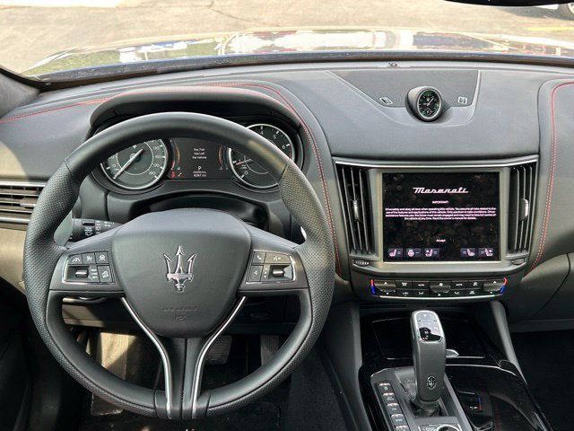 Used 2024 Maserati Levante GT Ultima AWD/4WD image 18