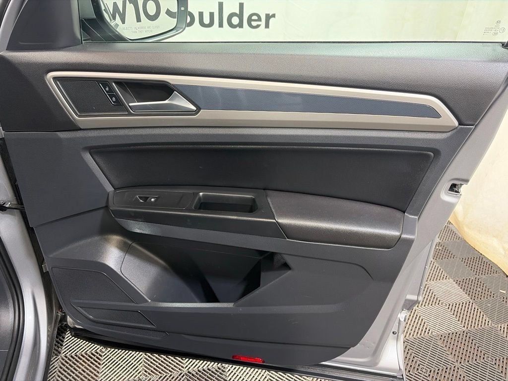 Used 2021 Volkswagen Atlas SE AWD/4WD image 19