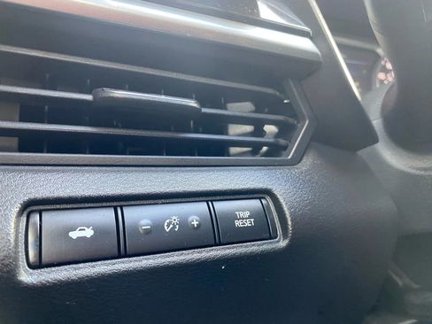 Used 2023 Nissan Altima 2.5 SR w/ SR Premium Package image 29