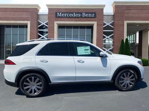 Certified 2025 Mercedes-Benz GLE 350 4MATIC image 4