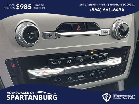 Used 2022 Ford Explorer XLT image 29