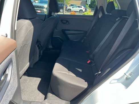 Used 2023 Nissan Rogue S AWD/4WD image 17