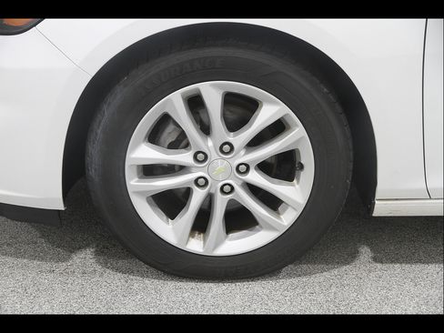 Used 2016 Chevrolet Malibu LT w/ Leather Package FWD image 20