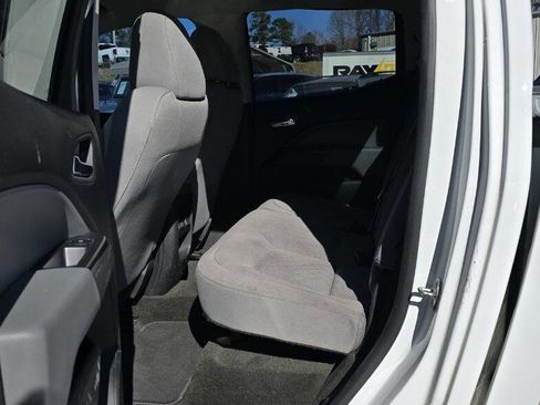 Used 2018 Chevrolet Colorado LT image 16