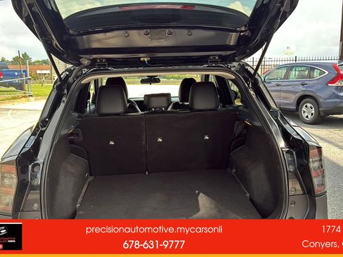 Used 2025 Nissan Kicks SR FWD image 16