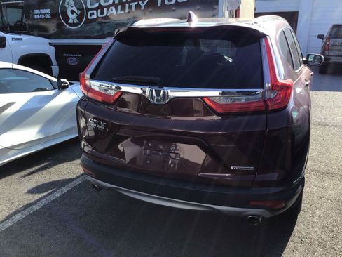 Used 2017 Honda CR-V Touring image 3