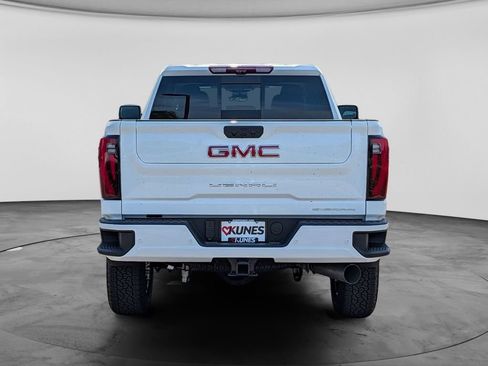 New 2026 GMC Sierra 3500 Denali w/ Denali Reserve Package AWD/4WD image 10