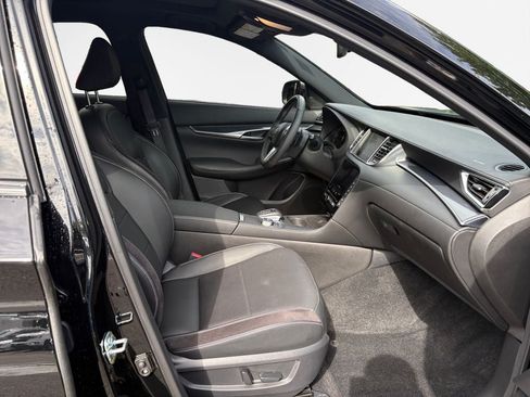 Used 2023 INFINITI QX50 Sport FWD image 26