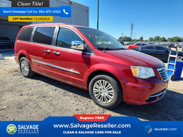 Used 2013 Chrysler Town & Country Touring-L w/ Driver Convenience Group FWD image 5