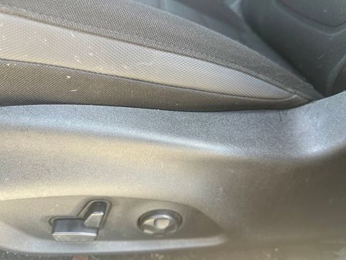 Used 2016 Jeep Renegade Latitude AWD/4WD image 5