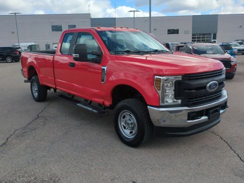 Used 2019 Ford F250 XL w/ XL Value Package image 2