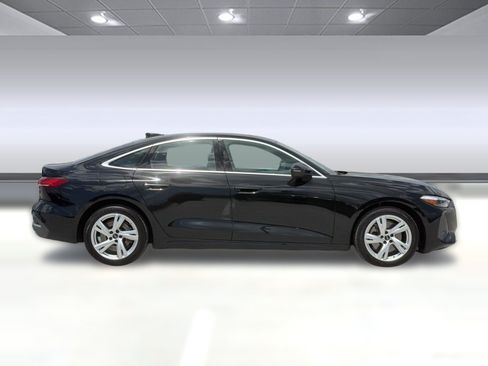 Used 2025 Audi A5 2.0T Premium w/ Convenience Package AWD/4WD image 8