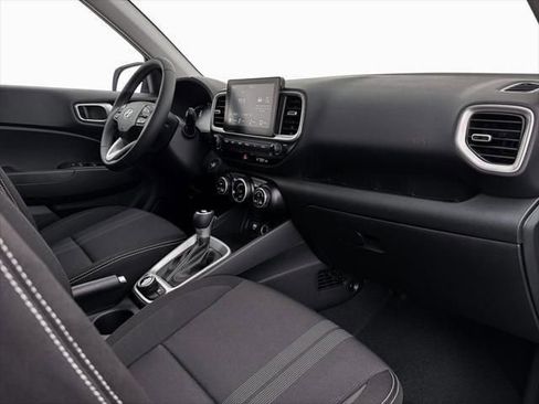 New 2026 Hyundai Venue SEL FWD image 15