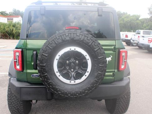 Used 2024 Ford Bronco Big Bend w/ Sasquatch Package AWD/4WD image 4